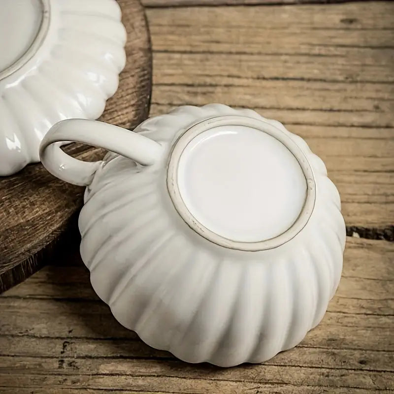 Élégance Florale – Tasse à Café en Céramique avec Soucoupe 250 ml