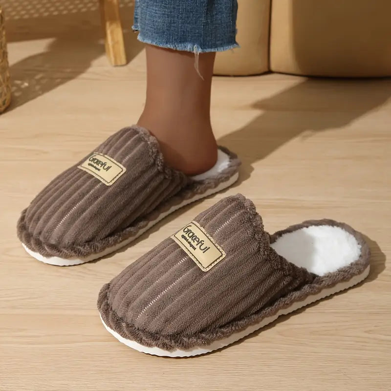 Chaussons Élégants à Rayures Verticales pour Femmes