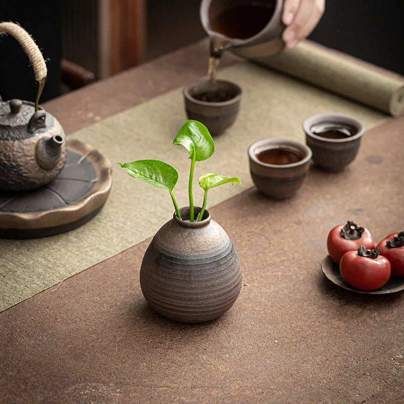 Imitation Stone Pottery Teapot – The Harmony of Tea and Nature