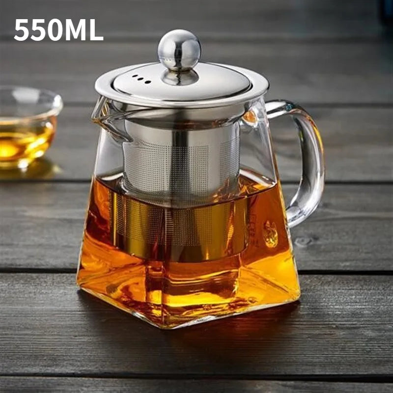 Glass teapot with infuser