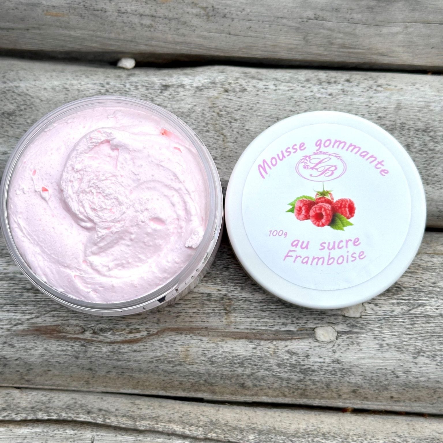 Shower and Bath Exfoliating Sugar Chantilly – Raspberry 100g