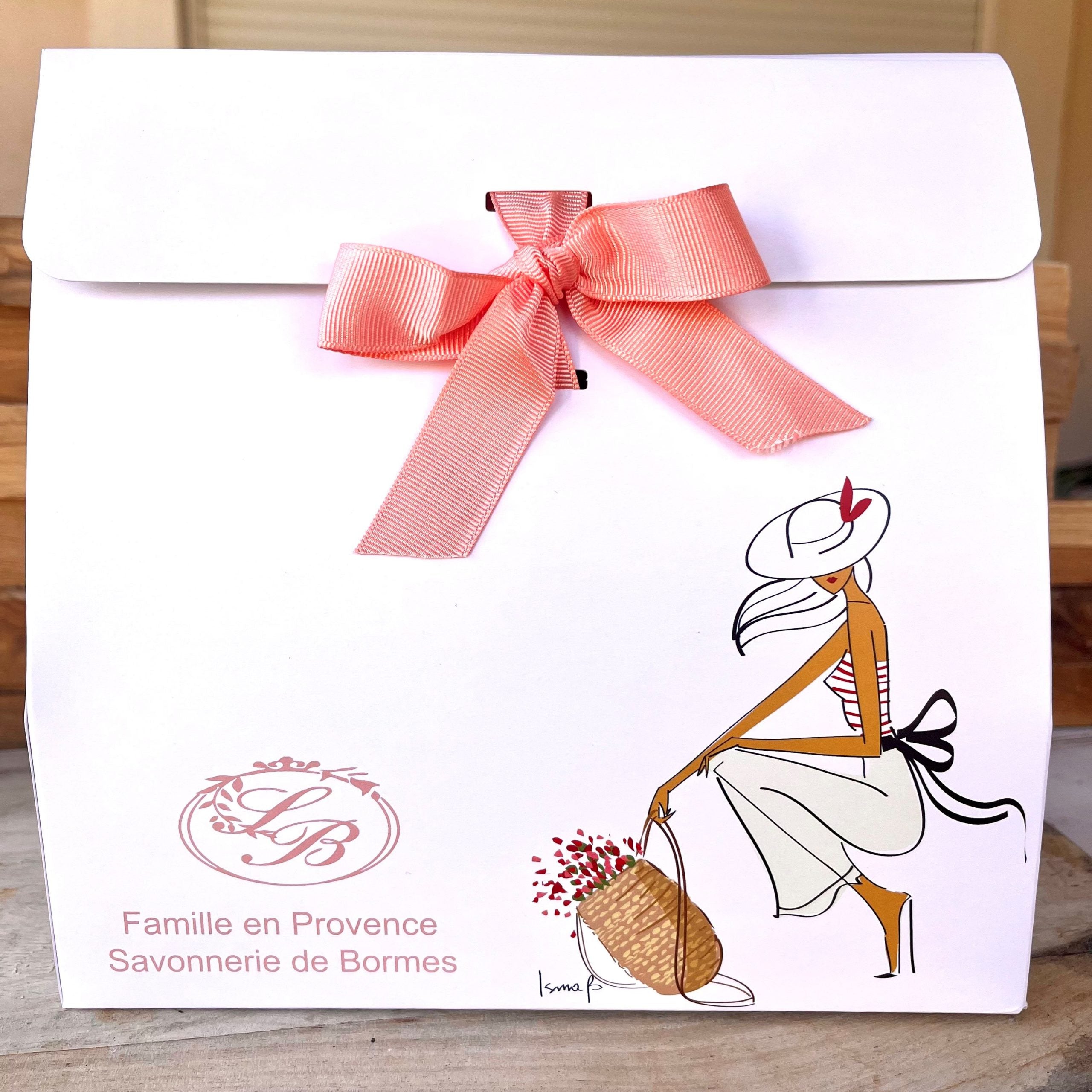 Pochette cartonnée cadeau vide