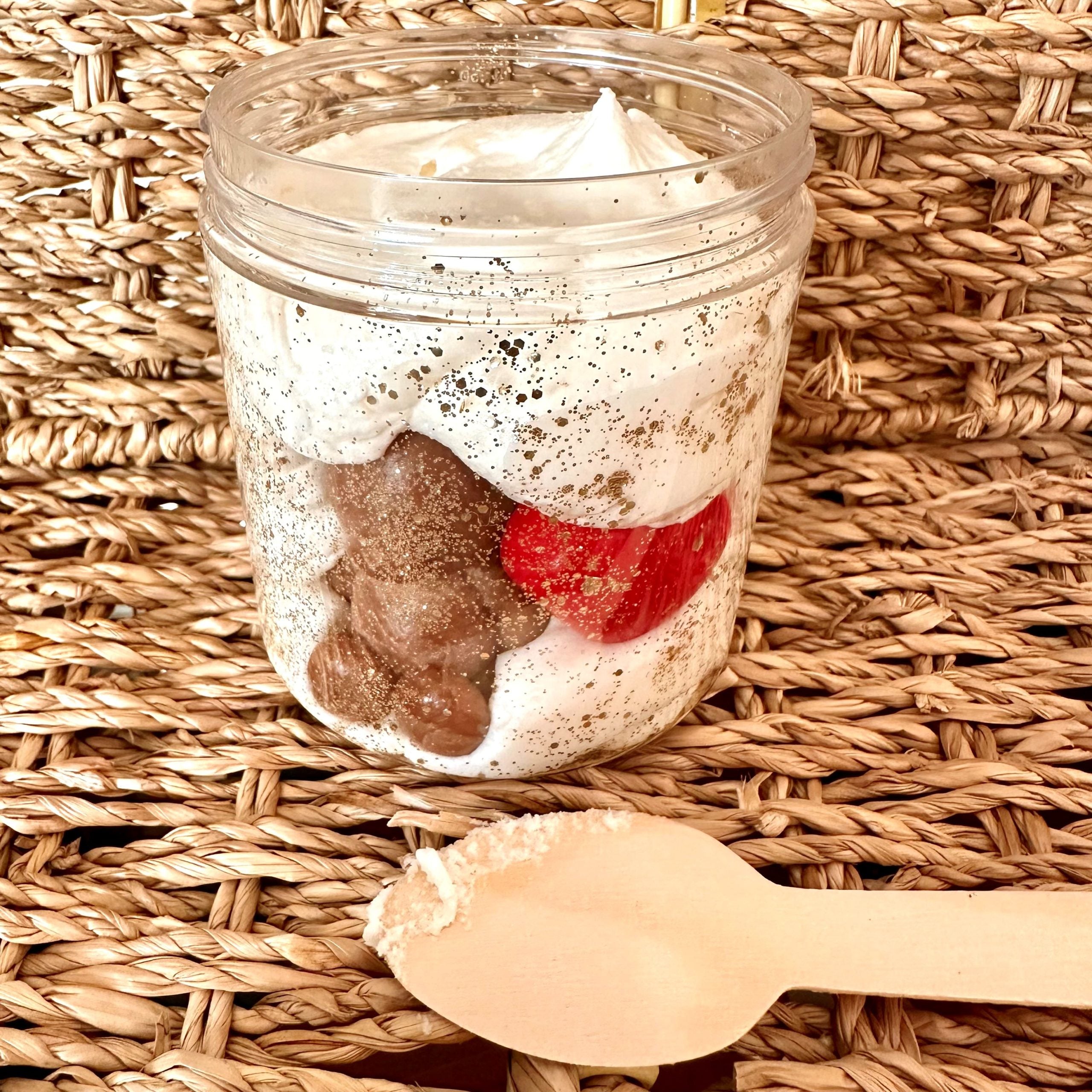 Creamy wax large pot and its small spoon 160 g Love - Gourmet candle