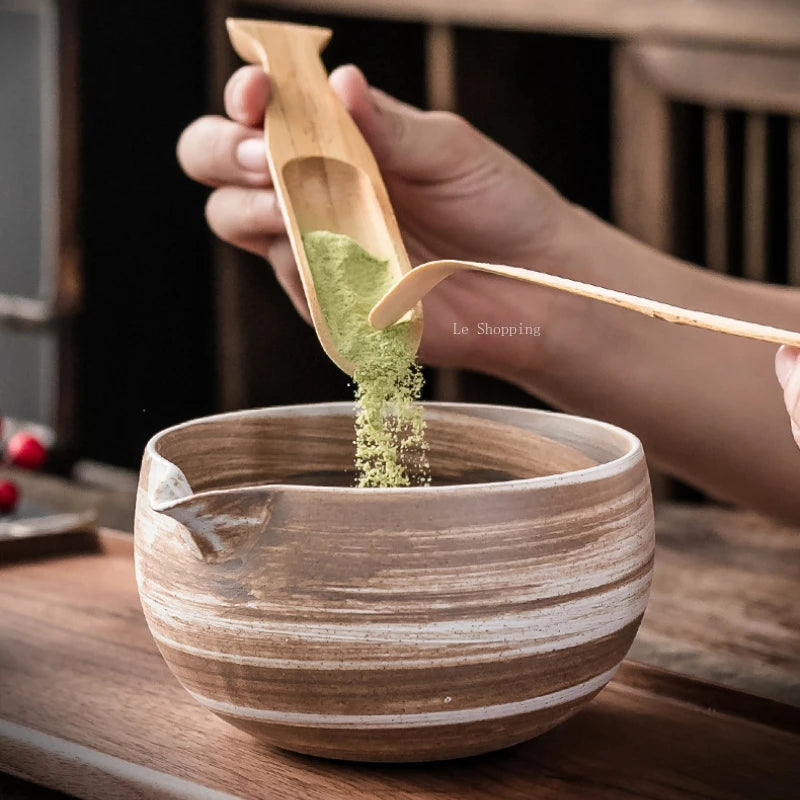 Teekanne aus Steingut-Imitat – Die Harmonie von Tee und Natur