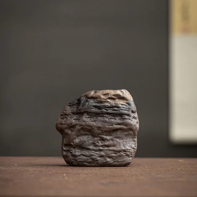 Imitation Stone Pottery Teapot – The Harmony of Tea and Nature